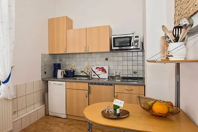 Ferienwohnung im Seitenflügel mit Waldblick