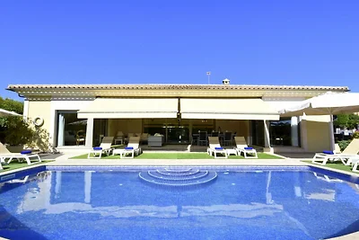 44377 BELLVIURE LUXURY VILLA
