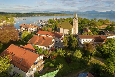 Bayerisch Wohnen ? Chiemsee vor der Tür