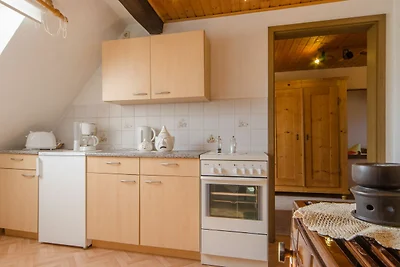 Ferienwohnung im DG mit Terrasse im Garten
