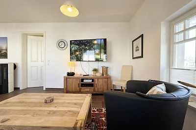 Wohnung 03 mit Kamin, Balkon & Meerblick