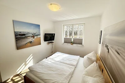 Wohnung 02 mit Kamin & Terrasse