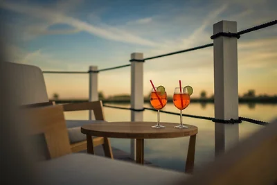 Casa su barca Vacanza single Krummin