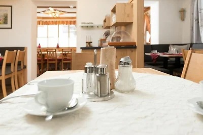 Doppelzimmer mit Balkon