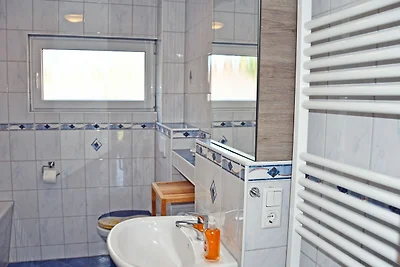 ***Ferienwohnung mit Terrasse*** / Fam. Dinda