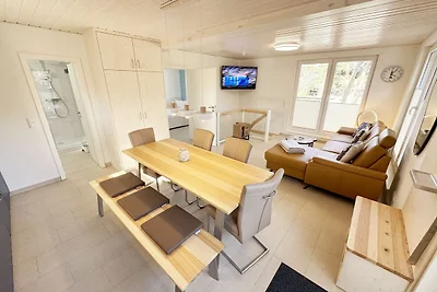 Doppelhaushälfte Nr. 1 mit Terrasse & Sauna