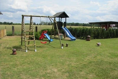 Ferienwohnung Tara (unten)