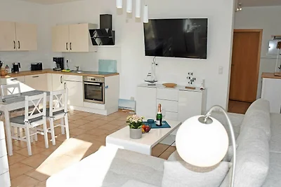 01 Fereinwohnung mit Terrasse EG Dranske