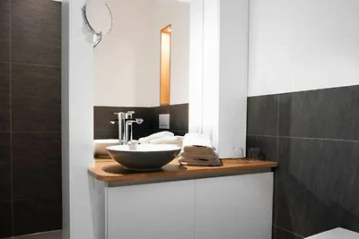 Suite Kolonialwaren Voss