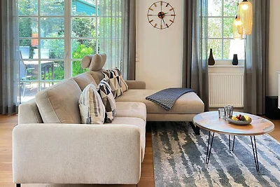 Bültenzeit mit WLAN, Parkplatz und Terrasse