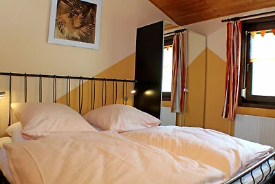OFI-92 - Modernes Ferienhaus mit 2 SZ (HT)
