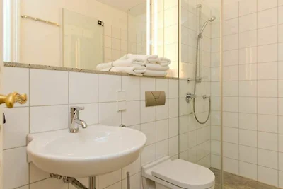 Villa Artemis, 11 Korinth