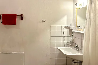 Zimmer 1 - Ferienwohnung mit Küchenbereich un...