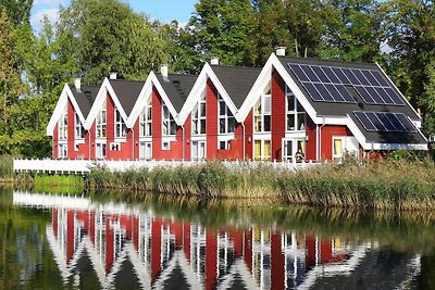 Kolumbus mit Wasserterrasse im Ferienpark...