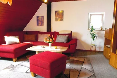 Ferienwohnung im DG mit Terrasse im Garten