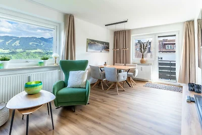 Ferienwohnung mit Bergblick, Balkon und...