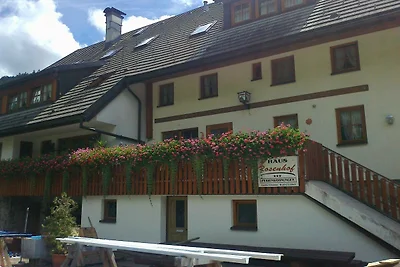 Ferienwohnung rot