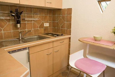 Kleinstes Ferienhaus Stralsunds mit Hochbett ...