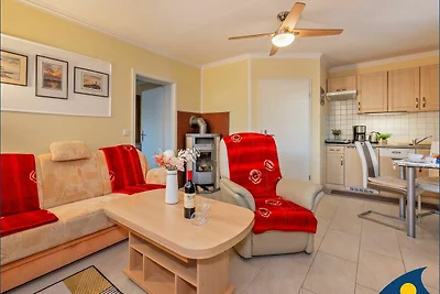 + Ferienwohnung EG