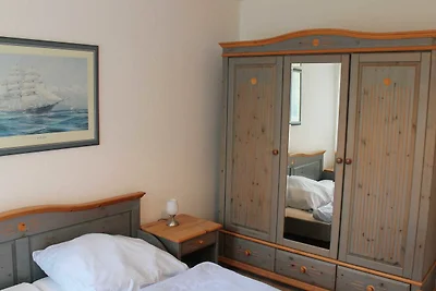 1 Schlafzimmer + 1 Alkovenetagenbett