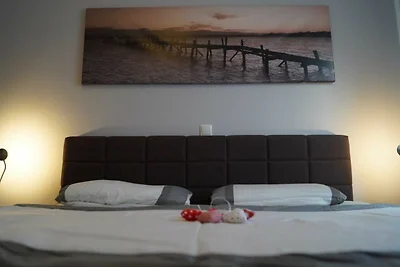 Villa Waterfront am See
