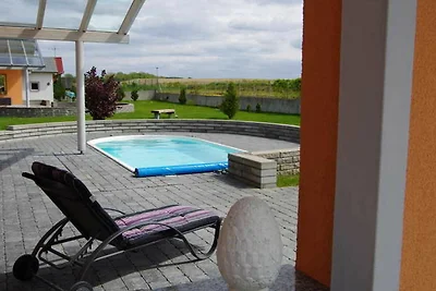 Ferienhaus in Strasen mit Pool