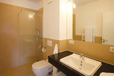 Moderne Ferienwohnung mit 2 Schlafzimmern, 2 ...