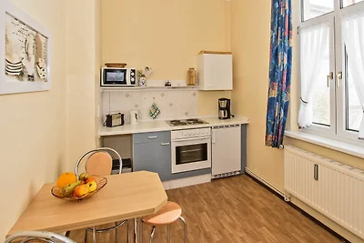 Ferienwohnung im Seitenflügel mit Waldblick