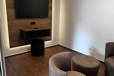 Home 3