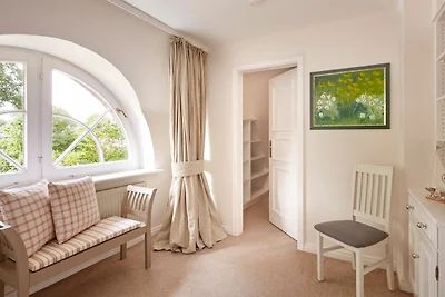 Haus Josias B - links