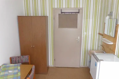 Zimmer 36 schmales Zimmer