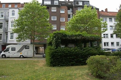 200 Ferienwohnung, Apartment mit Balkon und...