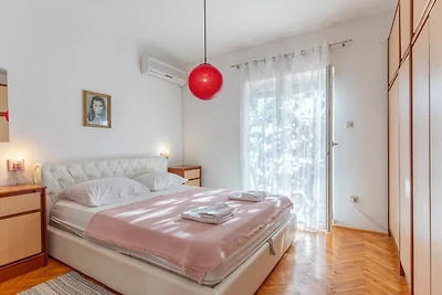 Tinka, Zimmer No 1