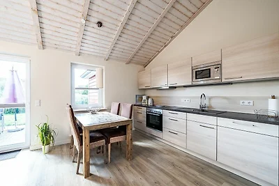 DAG-969 - Kompakte Doppelhaushälfte mit Kamin...