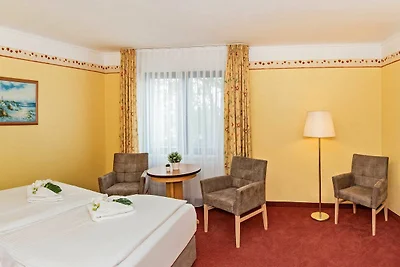 9 # Standard Doppelzimmer mit...
