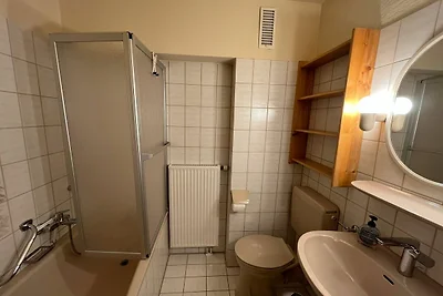 Komfortable Fewo mit Balkon & ebenerdigem Zug...