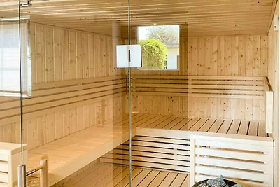 Haus am kleinen Hafen No 1 mit WLAN, Parkplat...