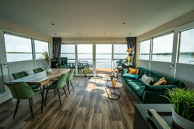 6. Schwimmendes Ferienhaus Albatros