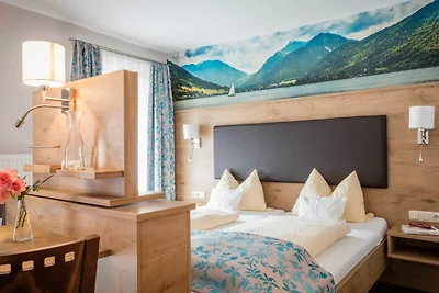 geräumiges Doppelzimmer mit Balkon