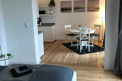 BECHSTEIN APARTMENT