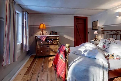Sauna, Kamin, grosser Garten, Ruderboot, Reet...