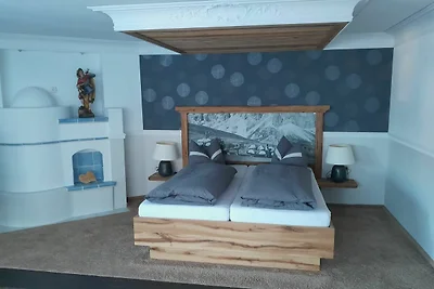 Erkerstube im Goldmelissenkleid 1