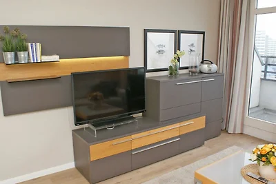 - mit 2 x Schlafzimmer, 2 x Balkon und 2 x TV