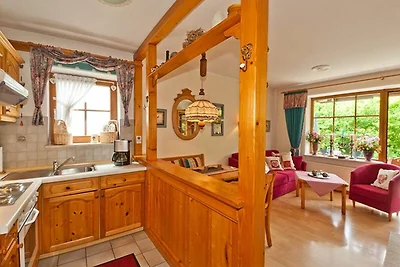 Rustikale Ferienwohnung mit Terrasse & Kamino...