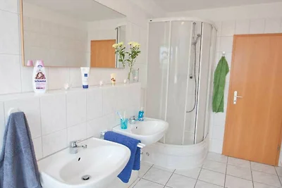 3 Raum Appartment mit Balkon