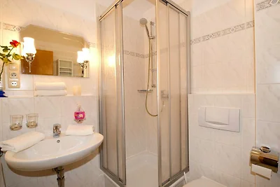 07 schöne 2-Raum-Ferienwohnung mit Seeblick u...