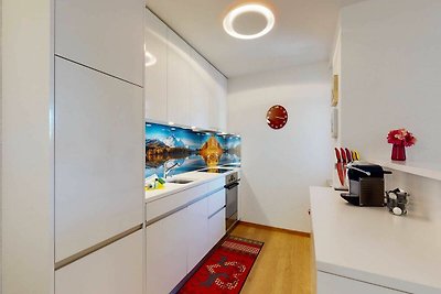 Apartment Skyline 105
