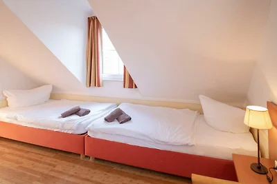 GRE-01 modernes Ferienhaus für 6 Personen mit...