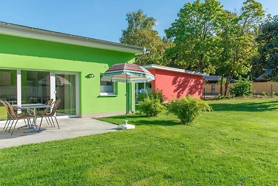 Bungis | 28 Ferienhäuser direkt am Grimnitzse...