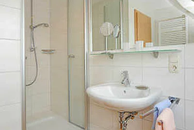Apartment 6